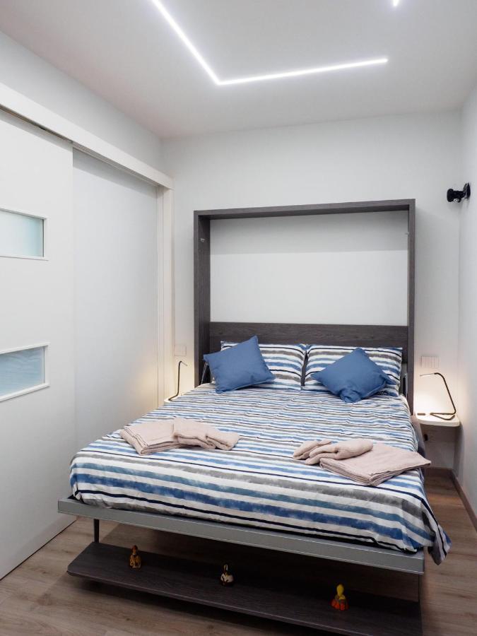 Plebiscito Home Holidays Neapel Exteriör bild